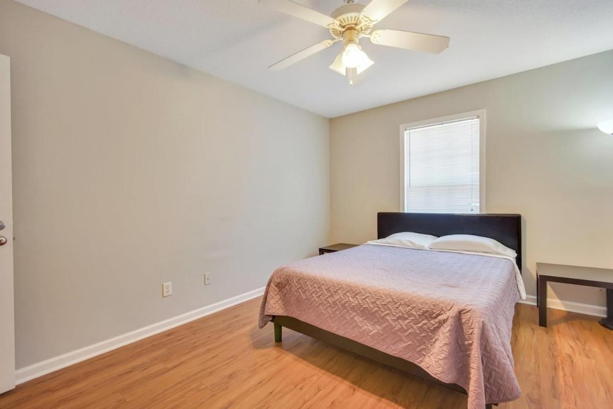 Charming Gray Home- 5 Mins From Gsu! Statesboro Eksteriør billede