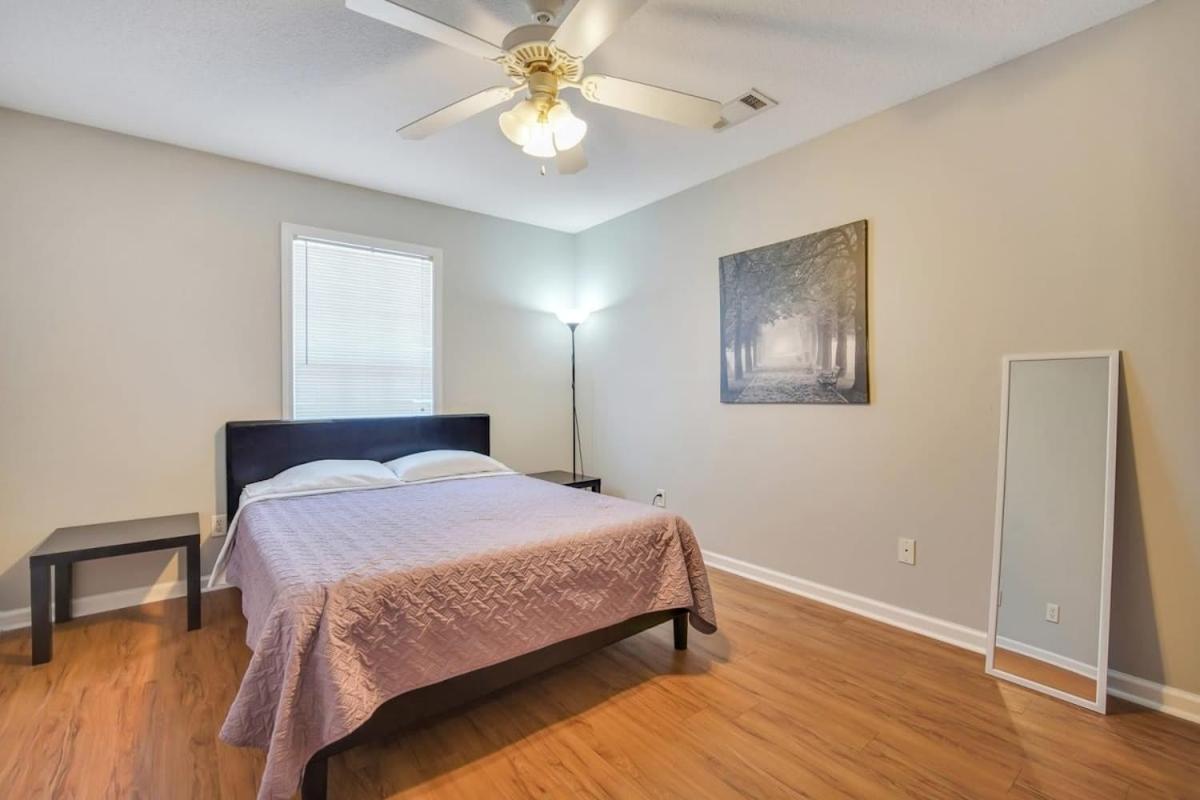 Charming Gray Home- 5 Mins From Gsu! Statesboro Eksteriør billede