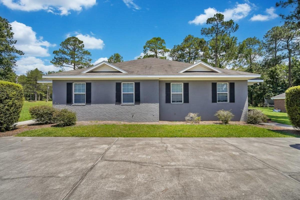 Charming Gray Home- 5 Mins From Gsu! Statesboro Eksteriør billede