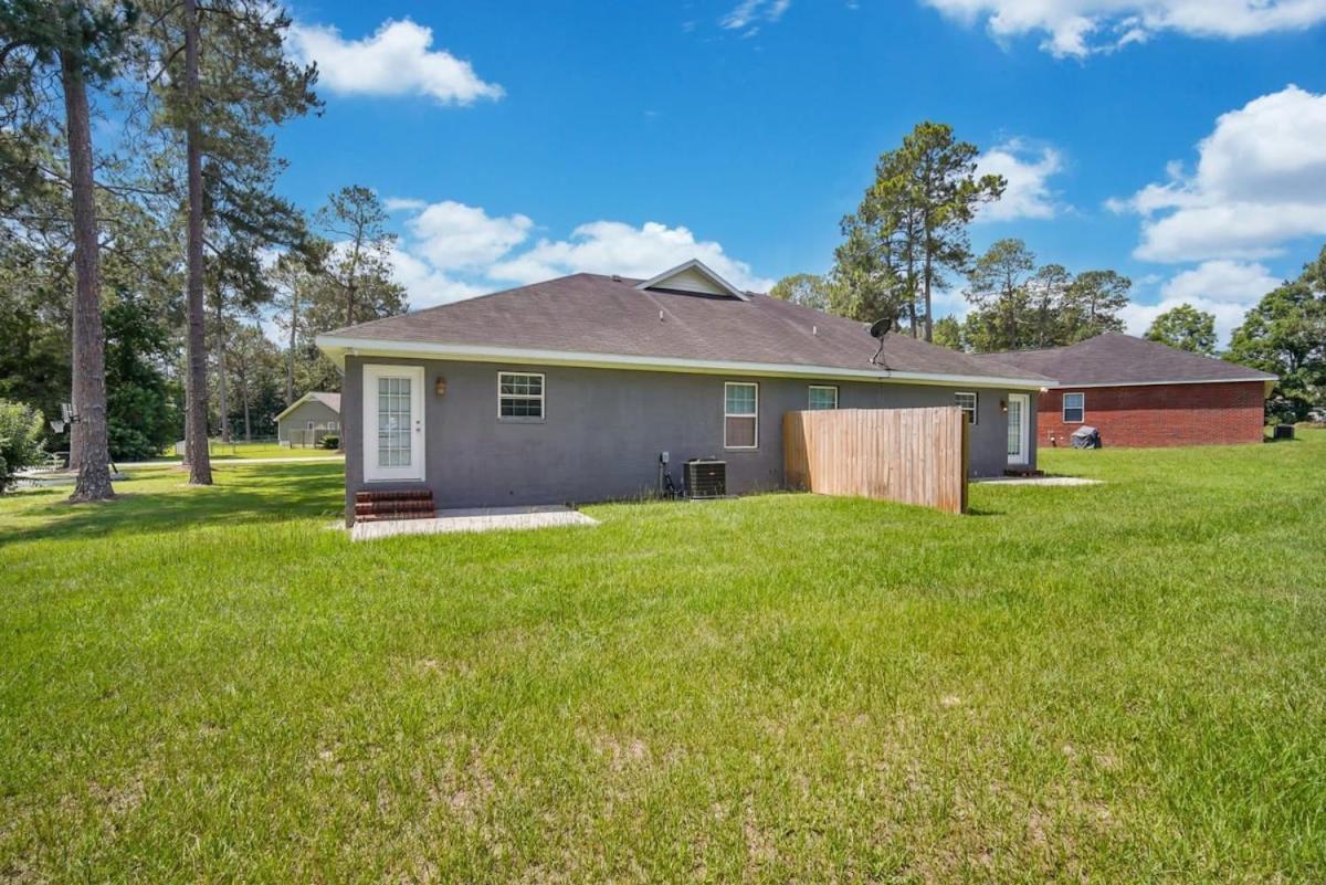 Charming Gray Home- 5 Mins From Gsu! Statesboro Eksteriør billede